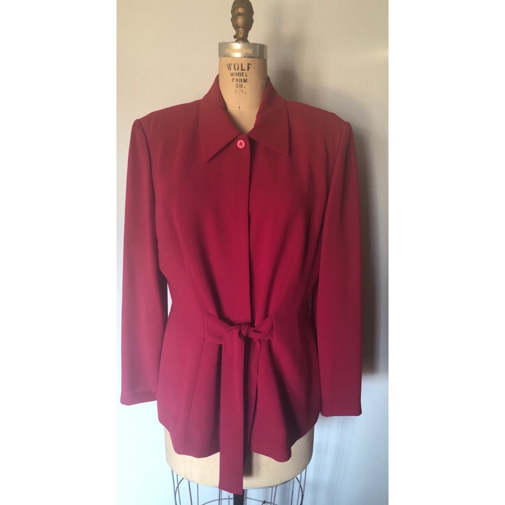 Women’s Donna Morgan Suit